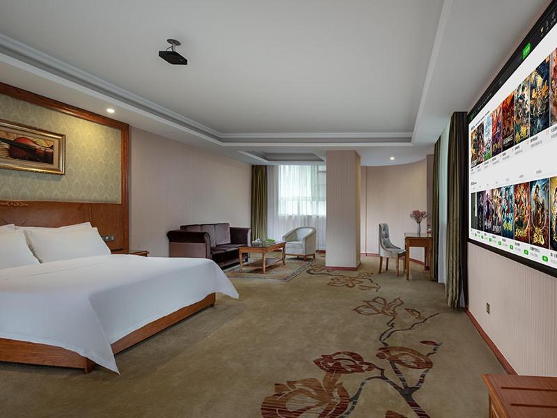 Vienna Hotel Huizhou Chenjiang Avenue Esterno foto